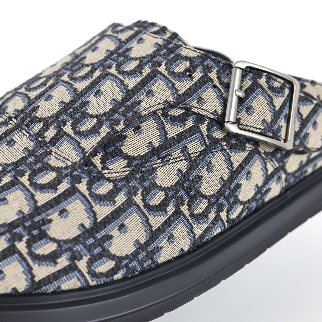 Dior Aqua Oblique Mule – Beige & Black