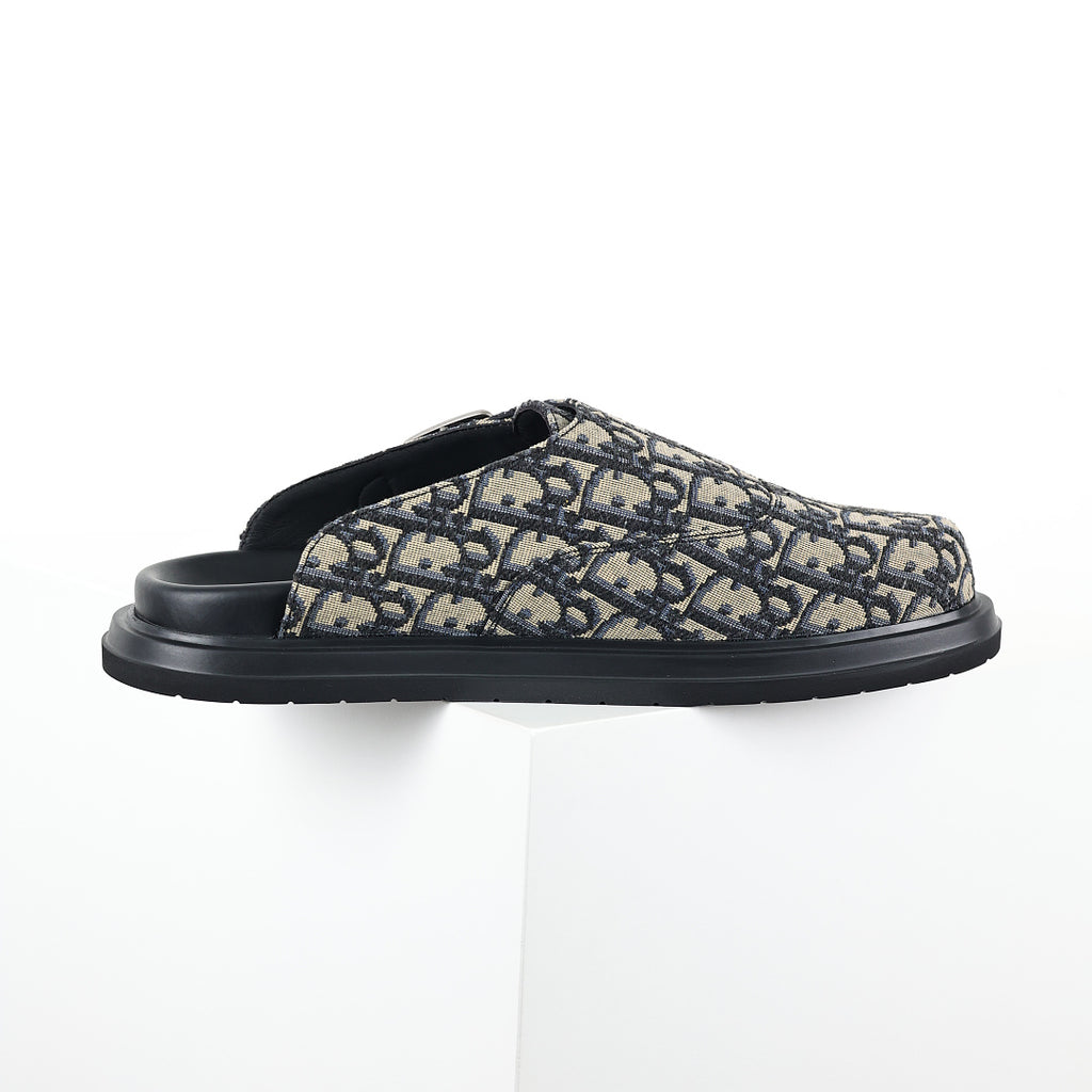 Dior Aqua Oblique Mule – Beige & Black