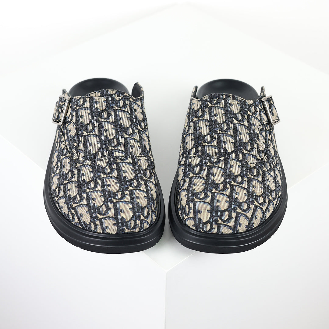 Dior Aqua Oblique Mule – Beige & Black