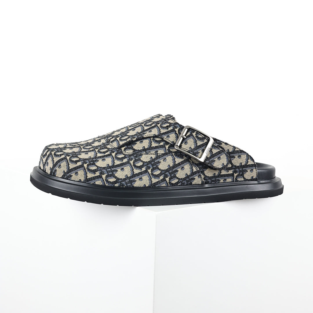 Dior Aqua Oblique Mule – Beige & Black