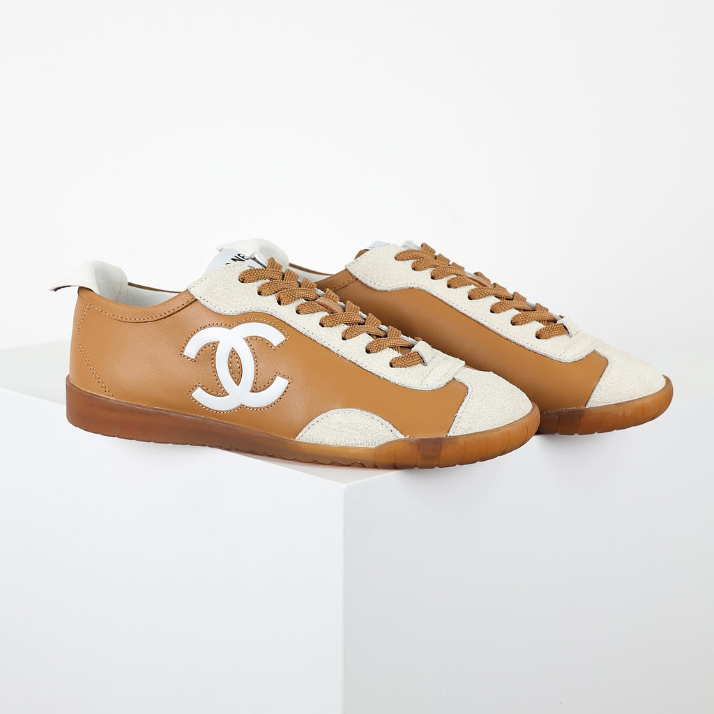 Chanel CC Logo Retro Sport Sneakers – Caramel Leather & Cream Suede with Gum Sole