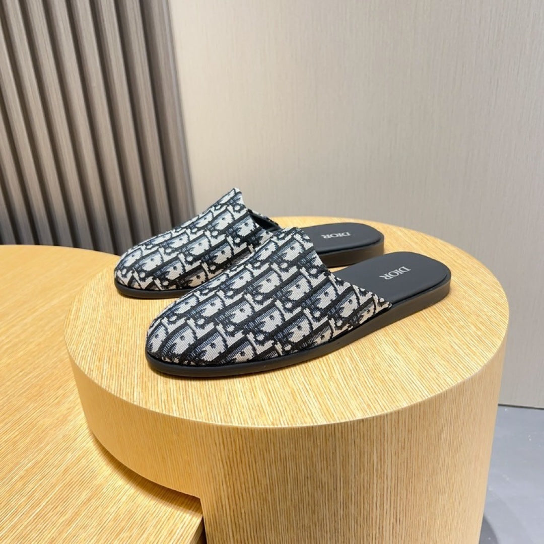 Dior Oblique Slip-On Mules – Grey & Black