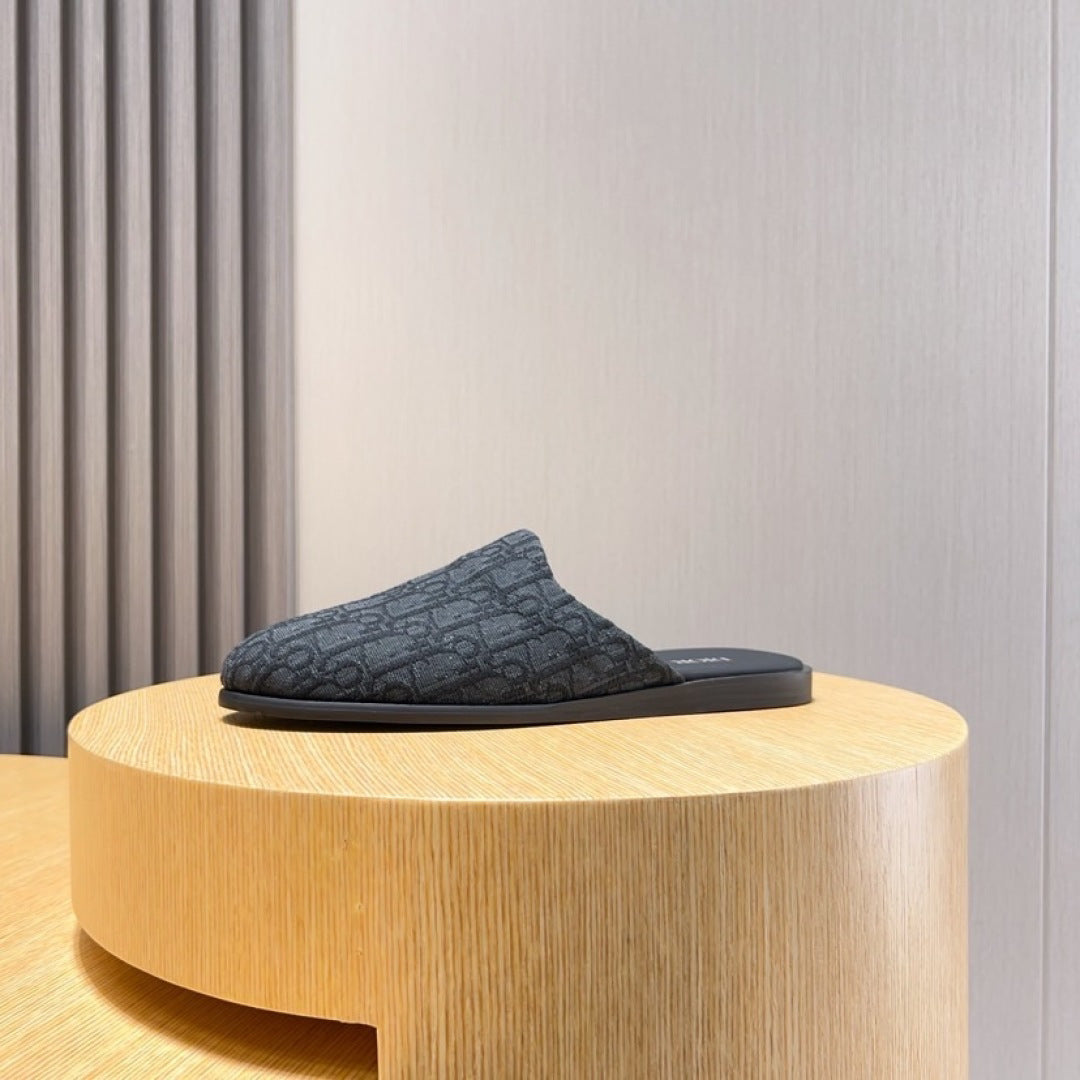 Dior Oblique Slip-On Mules – Black