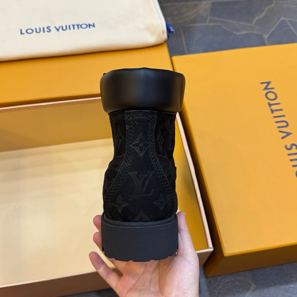 Louis Vuitton × Timberland Black Boots | Embossed Monogram | Waterproof Workwear
