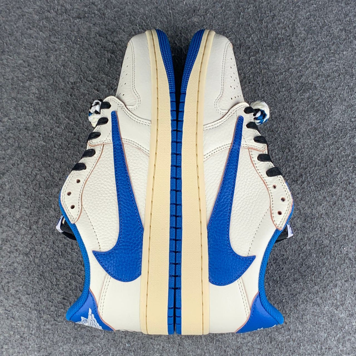 Air Jordan 1 Low OG SP – Travis Scott | Sail & Military Blue