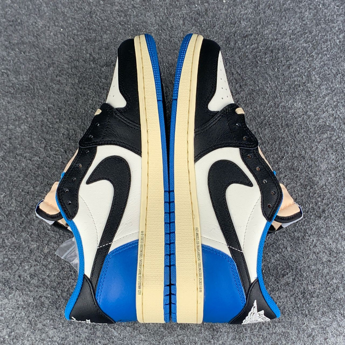 Air Jordan 1 Low OG SP – Travis Scott x Fragment Design | Royal Blue & Sail