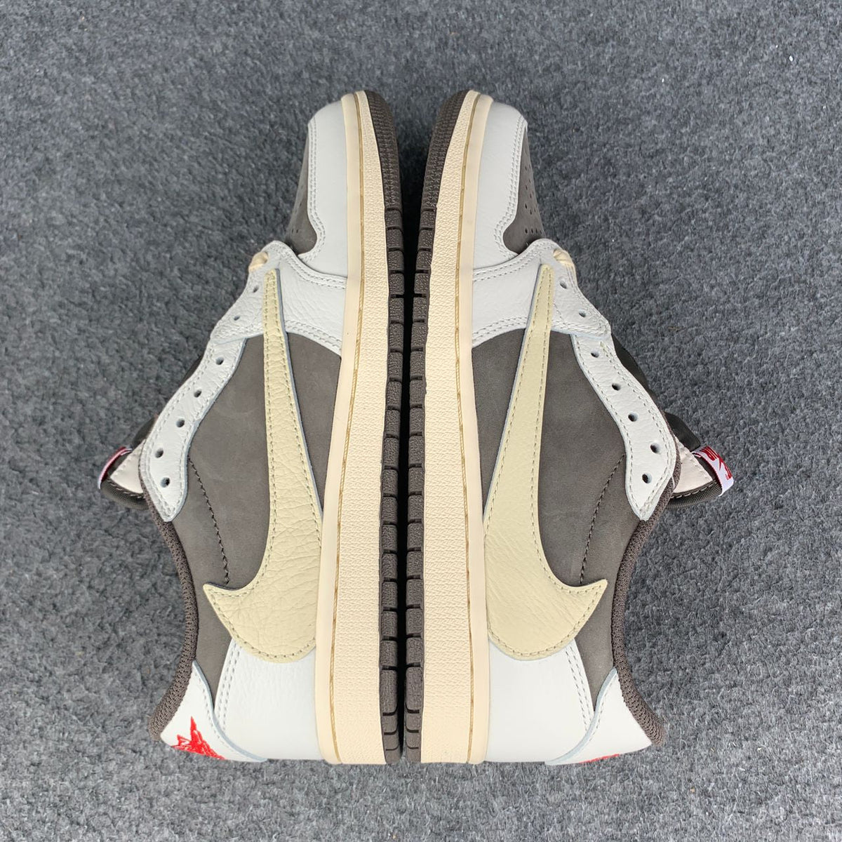 Air Jordan 1 Low OG SP – Travis Scott | Mocha & Sail