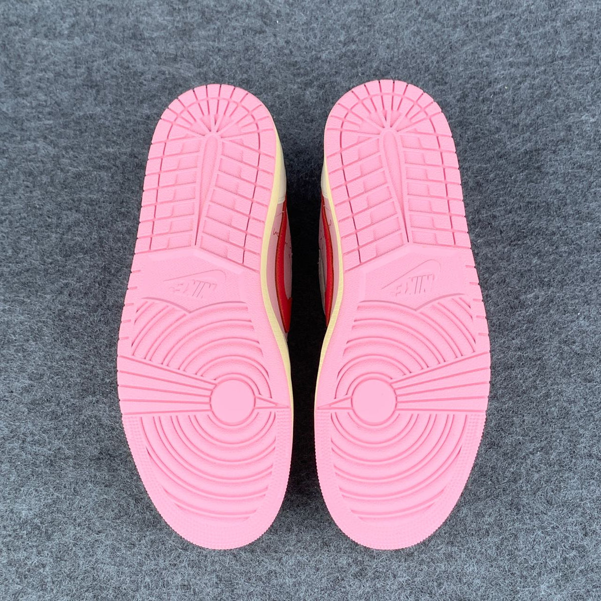 Air Jordan 1 Low OG – Valentine’s Day | Pink & Red