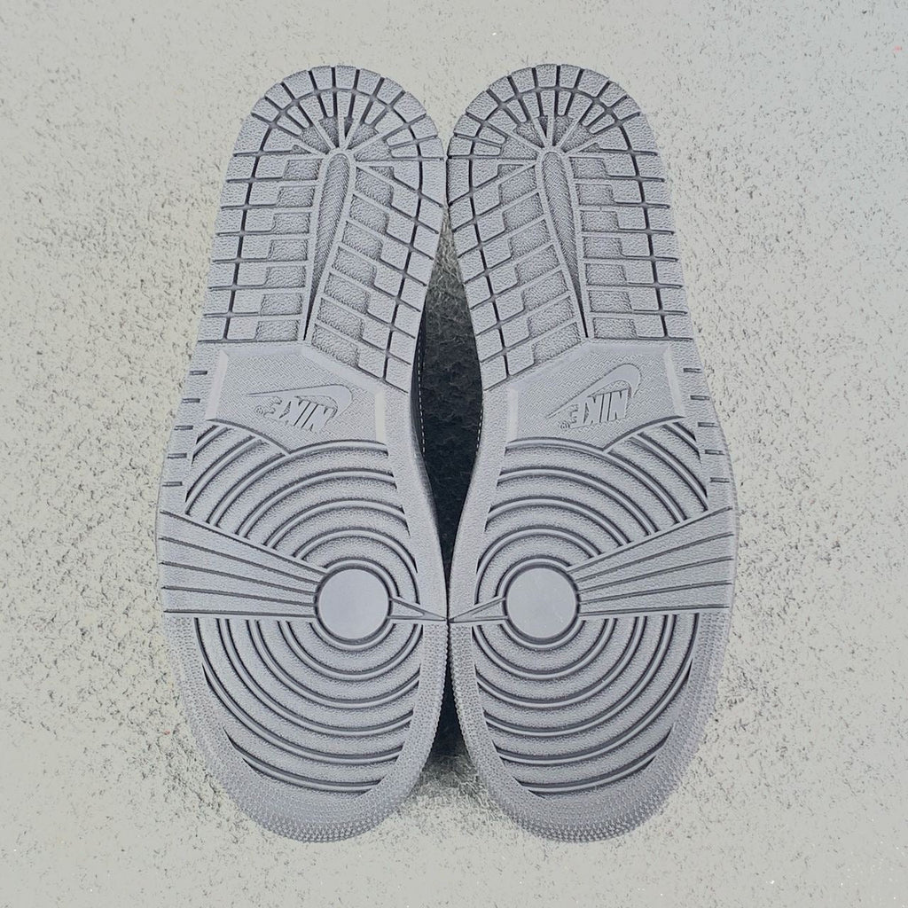 Air Jordan 1 Low OG SP – Travis Scott x Fragment Design | Black & White Stitch