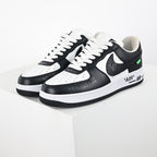 Louis Vuitton x Nike Air Force 1 Sneaker 001 - view 2