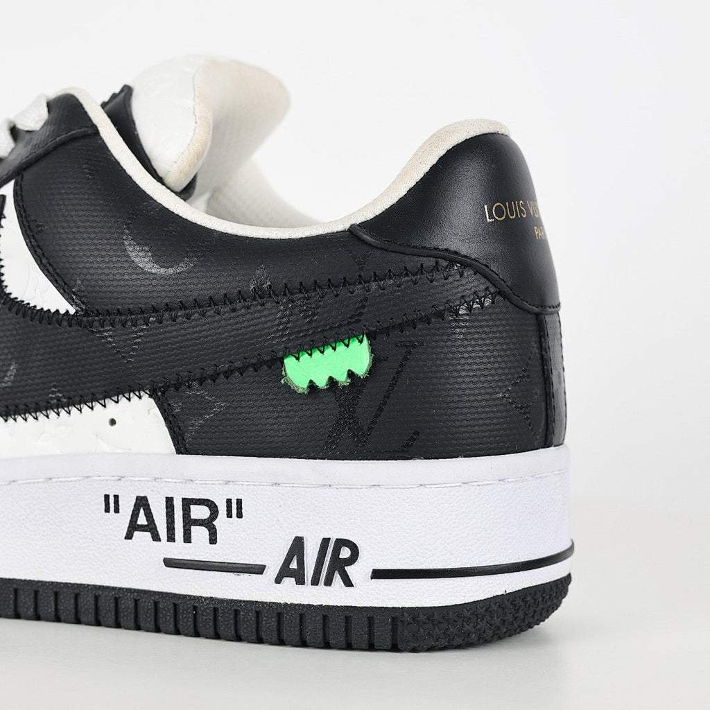 Louis Vuitton x Nike Air Force 1 Sneaker 001 - view 4